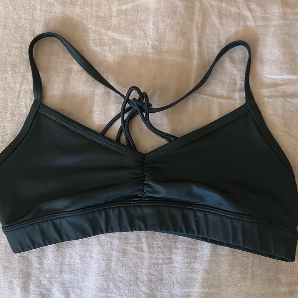 Alo sports bra